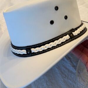 Men’s white leather Braided Hadzam western cowboy hat medium